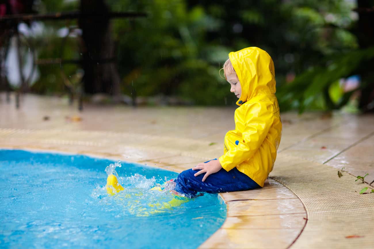 Profiter de sa piscine en automne et en hiver