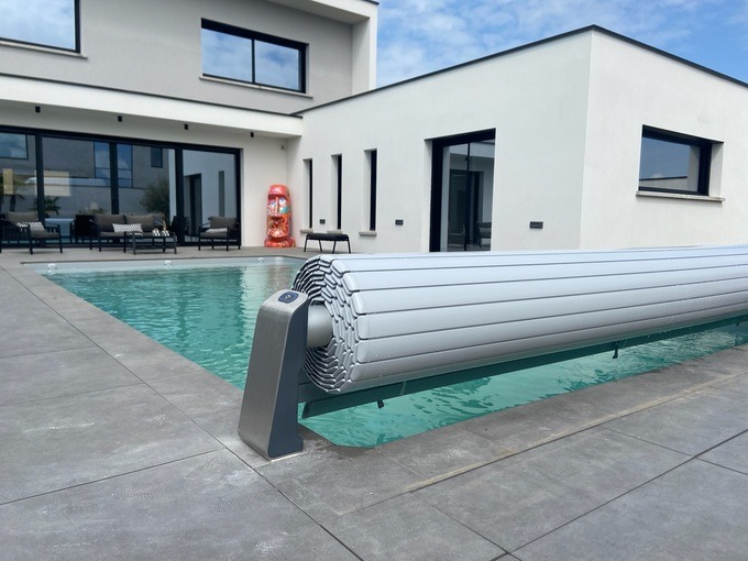Les bonnes pratiques pour prendre soin de sa piscine cet automne