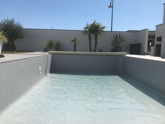 Guide pour choisir le bon revêtement pour votre piscine